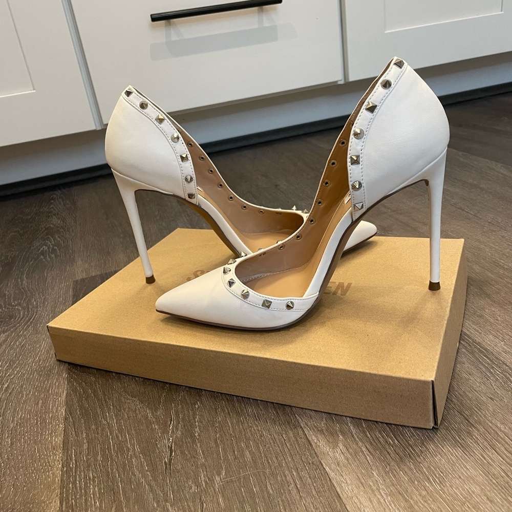 Steve Madden Pumps